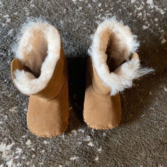 Original infant UGG boots - Picture 3 of 4